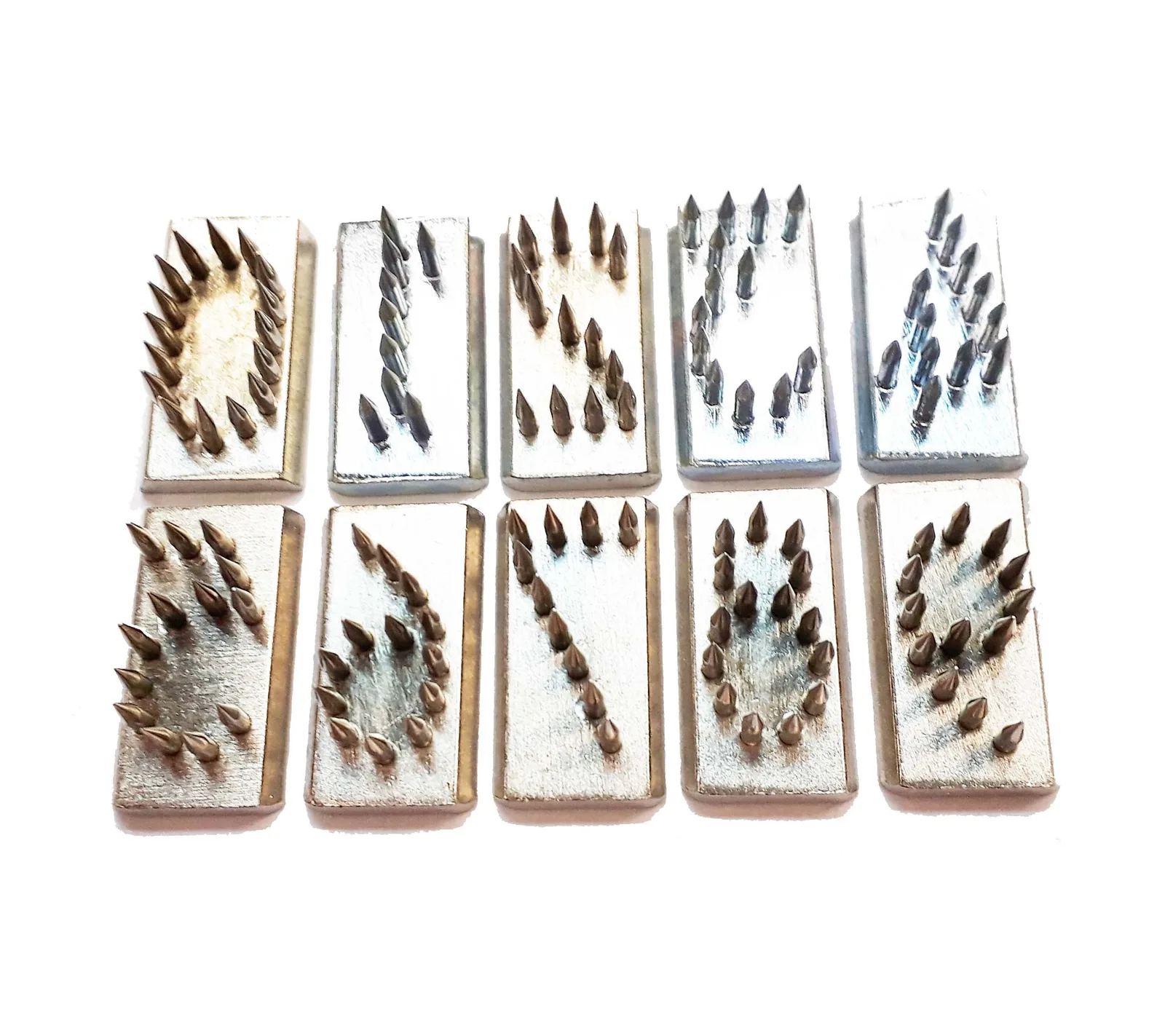 Juego de Números para tatuar vacunos, de 16 x 9 mm.